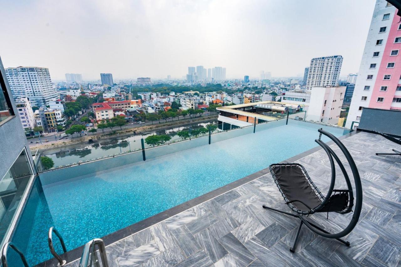 Cozrum Lux - The Arrivals Hotel Ho-Chi-Minh-Stadt Exterior foto